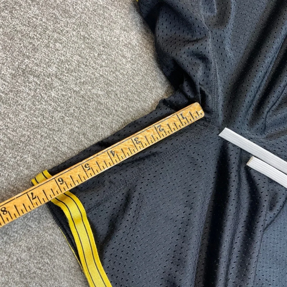 Nike Mens Basketball Shorts Athletic Livestrong Gym Swoosh‎ Large 408397